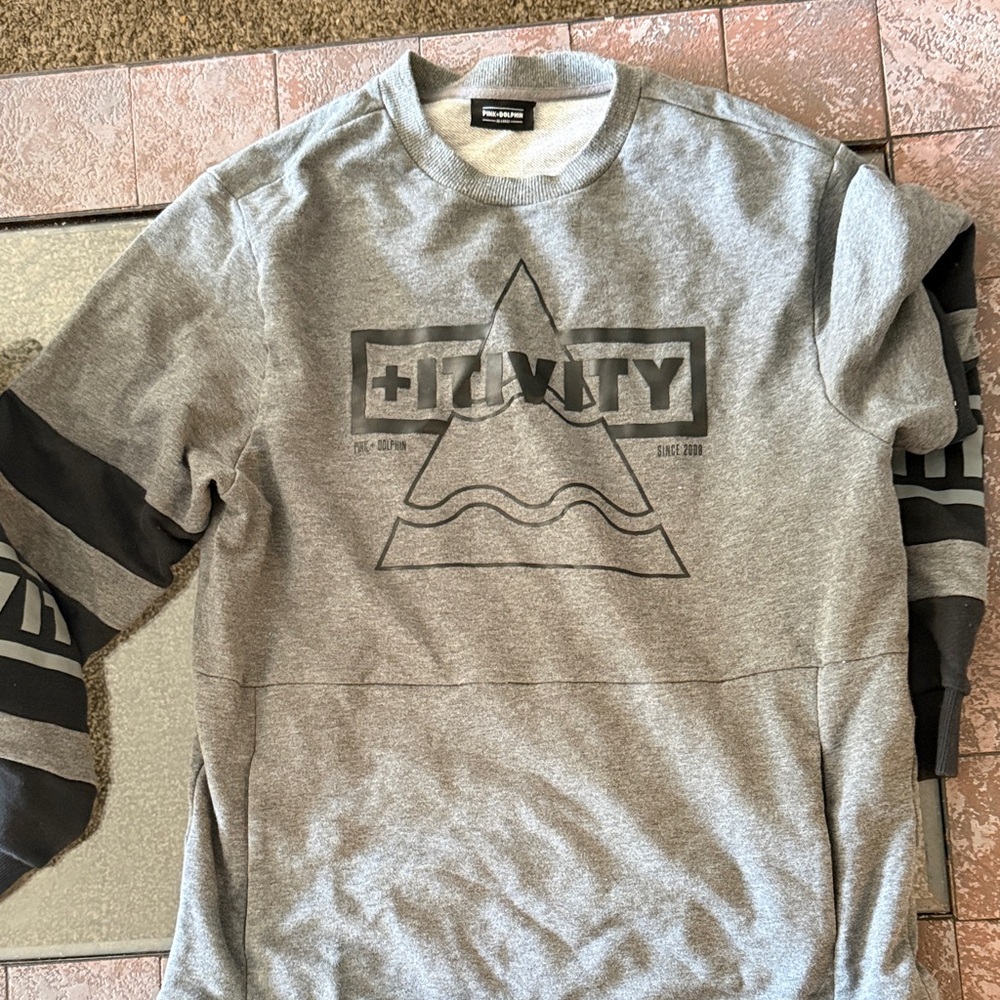 Gray Graphic Sweatshirt